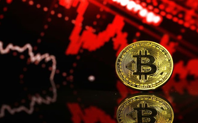 Bitcoin rơi hơn 10% trong tuần này, tình trạng bán tháo mạnh làm dấy lên những câu hỏi về tính bền vững của đồng tiền số giá trị nhất thế giới