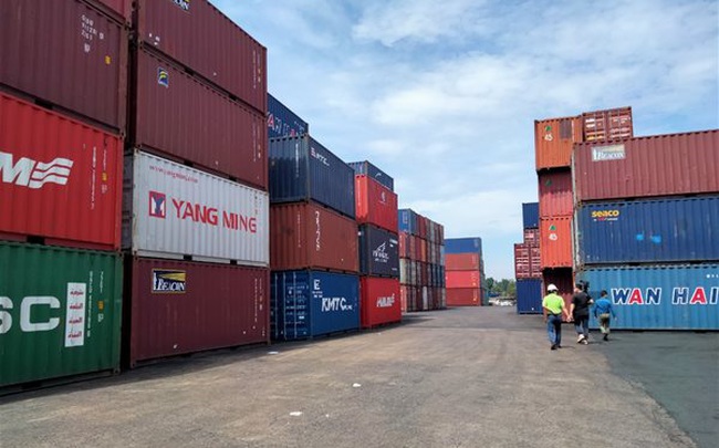 Doanh nghiệp Việt bị o ép “phí container rỗng”
