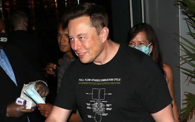Elon Musk vừa xô đổ Mark Zuckerberg, trở thành người giàu thứ 3 thế giới ở tuổi 49